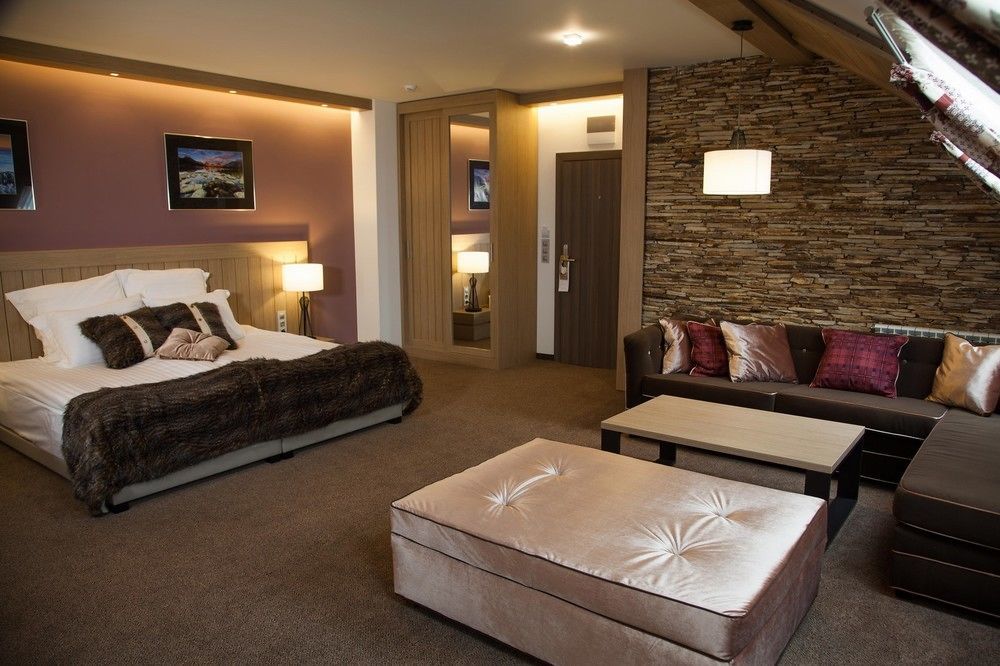 Amira Boutique Hotel Bansko Bagian luar foto Suite