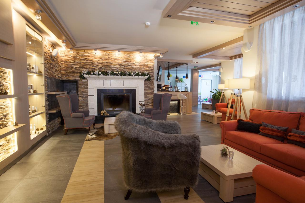 Amira Boutique Hotel Bansko Bagian luar foto The lobby of the hotel
