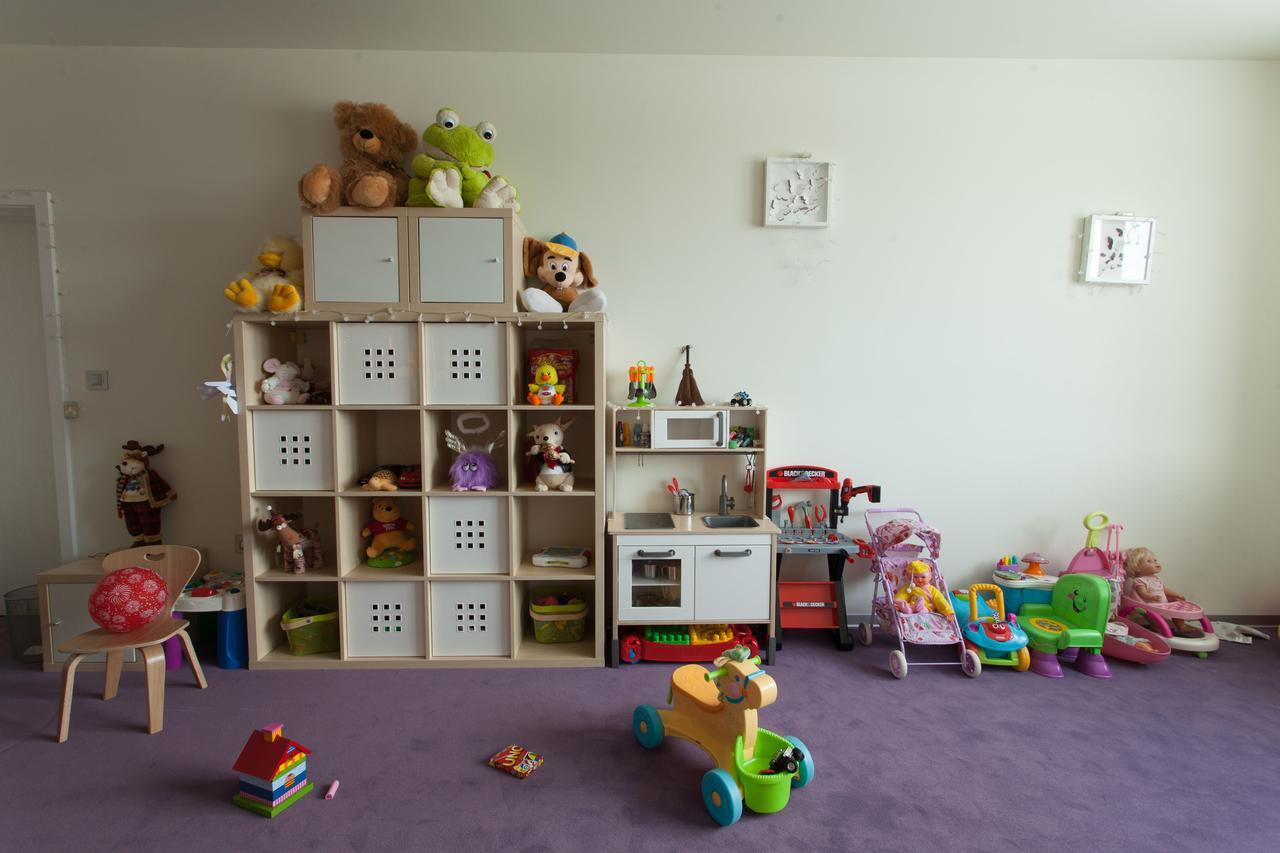 Amira Boutique Hotel Bansko Bagian luar foto A child's room