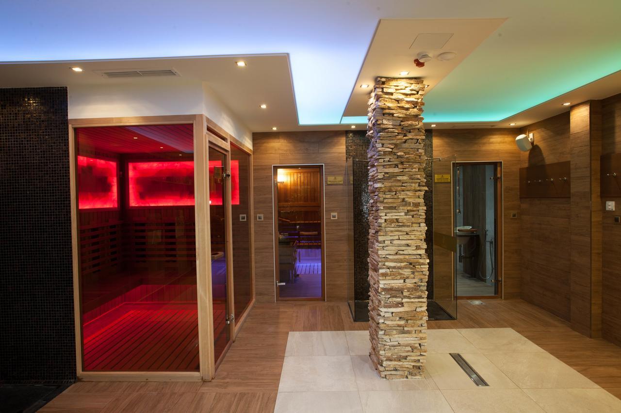 Amira Boutique Hotel Bansko Bagian luar foto Sauna